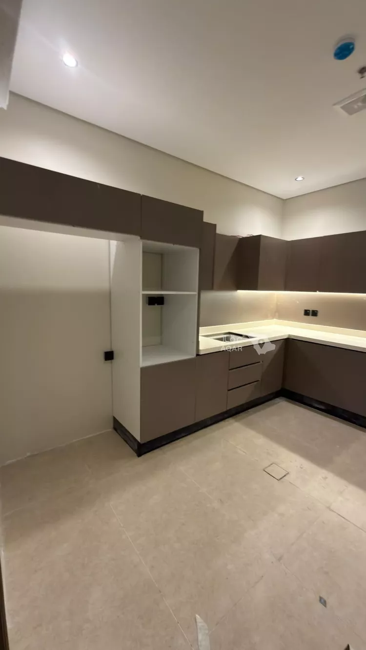 Apartment for Sale in Dammam Ash Shulah 5