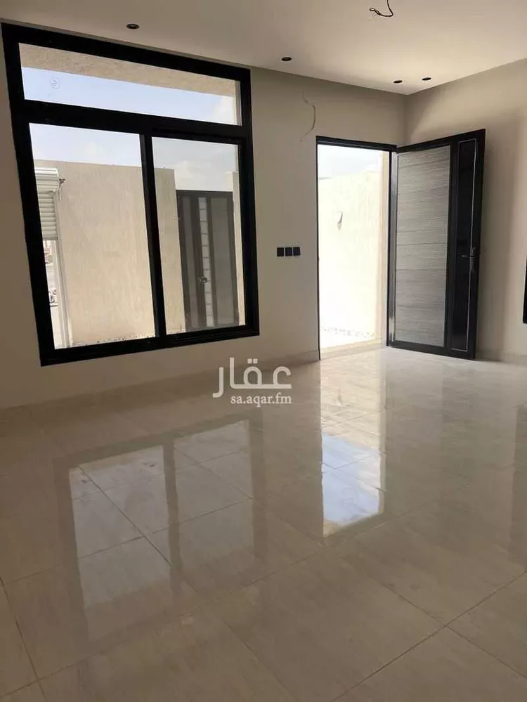 فيلا للبيع في شارع القرص, حي العقيق, مدينة الخبر, المنطقة الشرقية 8