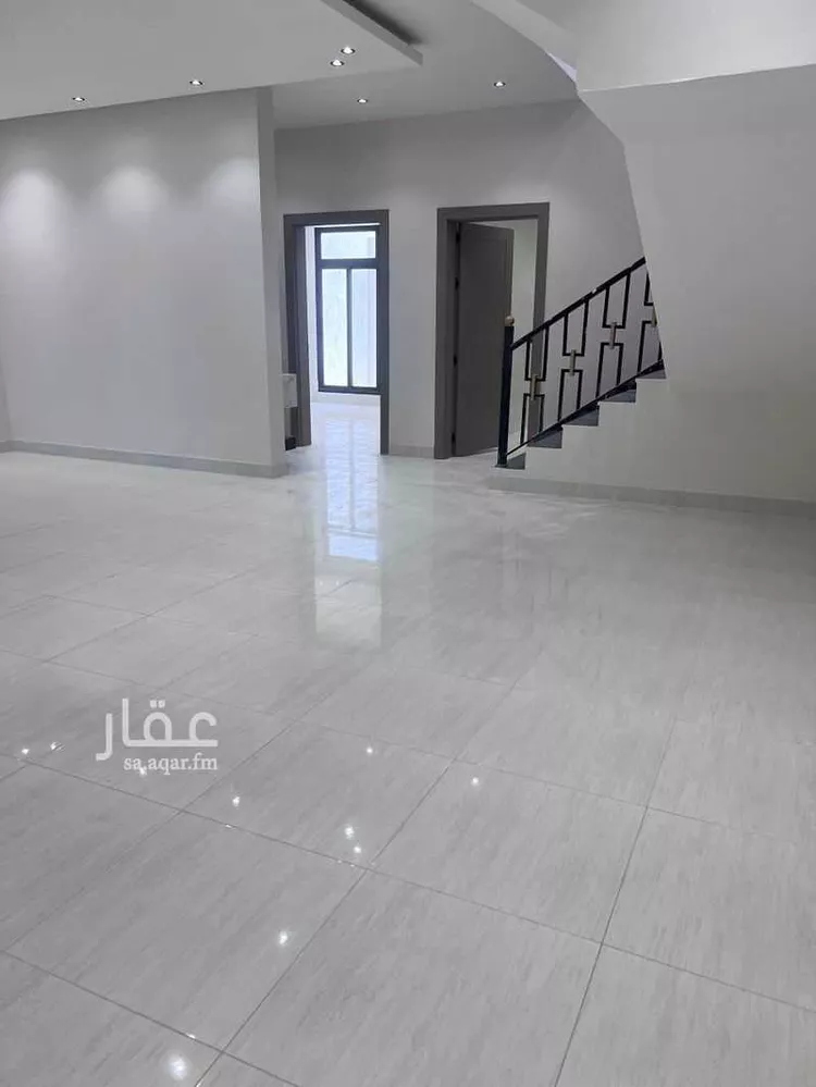 فيلا للبيع في شارع القرص, حي العقيق, مدينة الخبر, المنطقة الشرقية 13