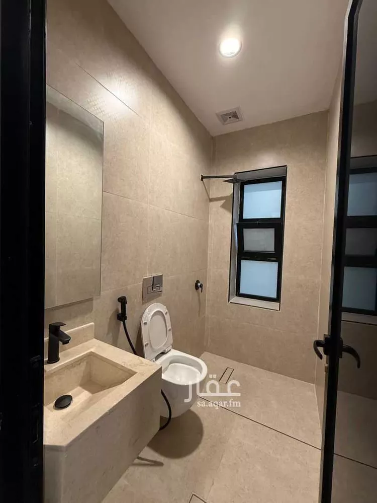 شقة للإيجار في شارع يزيد بن حصين, حي الدانة الشمالية, مدينة الظهران, المنطقة الشرقية صورة 2