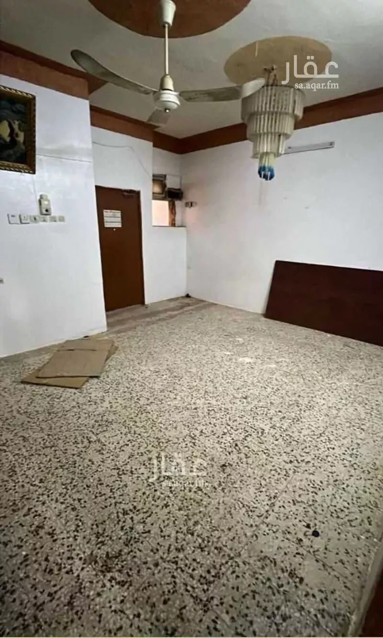 فيلا للإيجار في شارع الربيع بن انس, حي العزيزية, مدينة الرياض, منطقة الرياض صورة 5