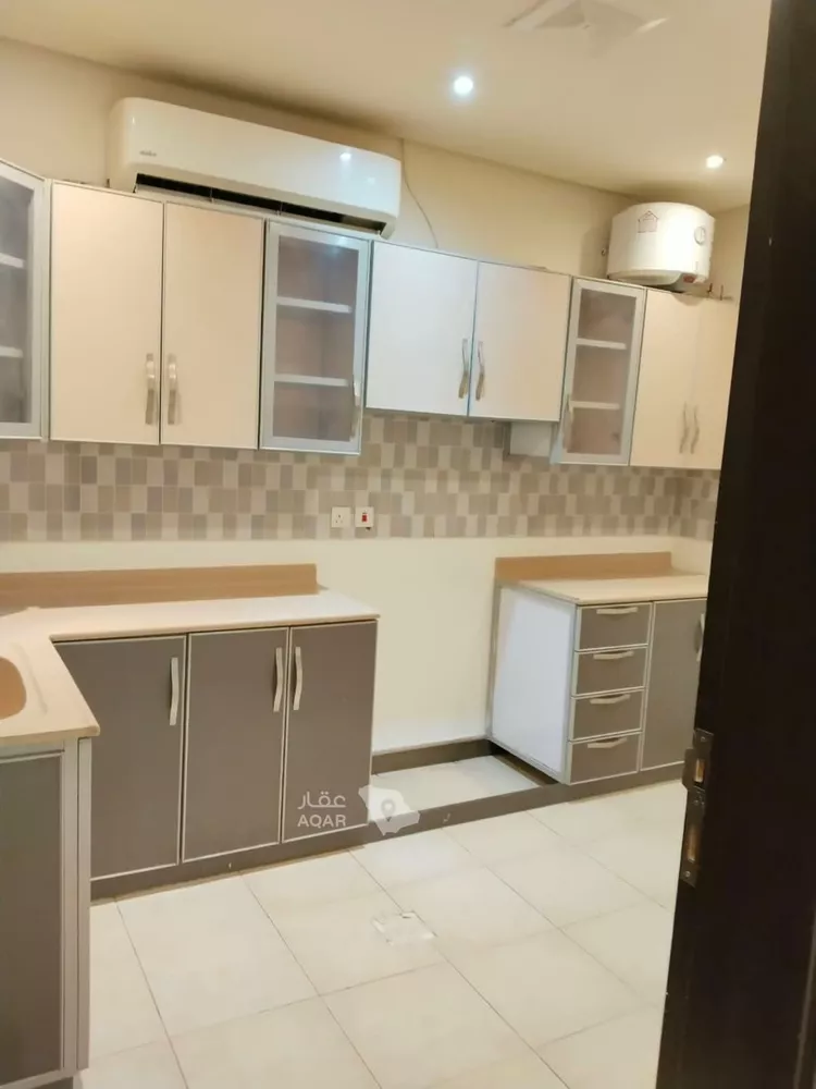 شقة للبيع في شارع الدهناء, حي لبن, مدينة الرياض, منطقة الرياض 3