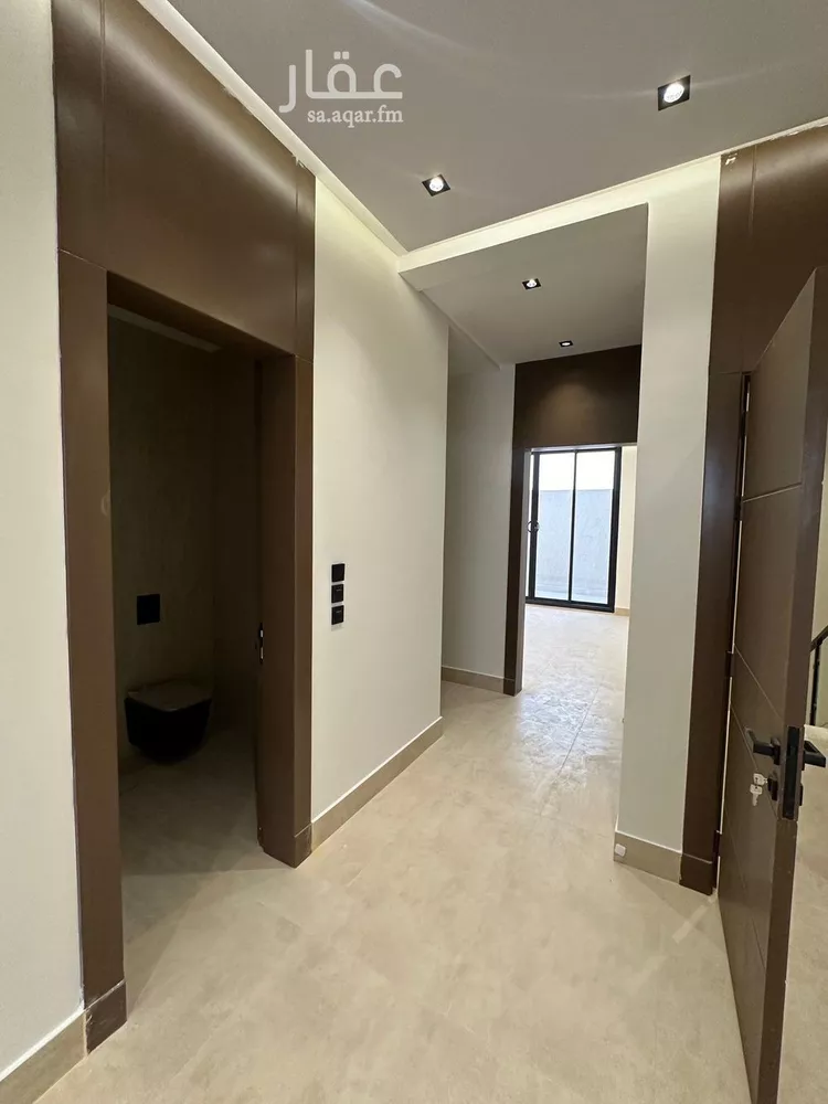 دور للبيع في شارع طريق عثمان, حي النرجس, مدينة الرياض, منطقة الرياض صورة 4