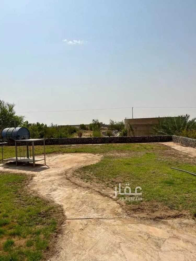 مزرعة للبيع في شارع ابن العماد, مدينة الجلة, منطقة الرياض