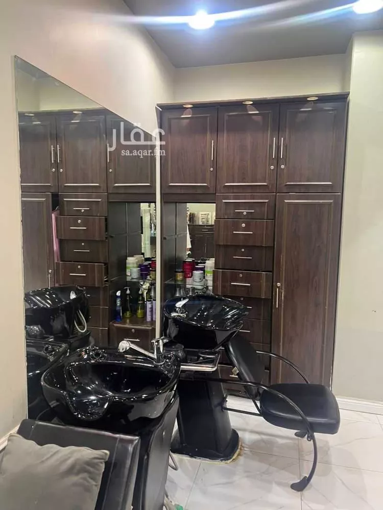Shop for Rent in Riyadh Al Yarmouk صورة 4