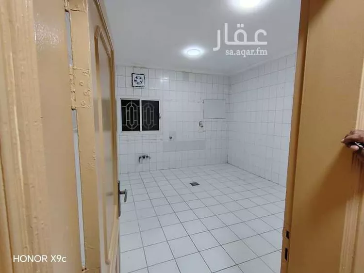 شقة للإيجار في شارع عبد الصمد بن محمد, حي الروضة, مدينة جدة, منطقة مكة المكرمة صورة 3