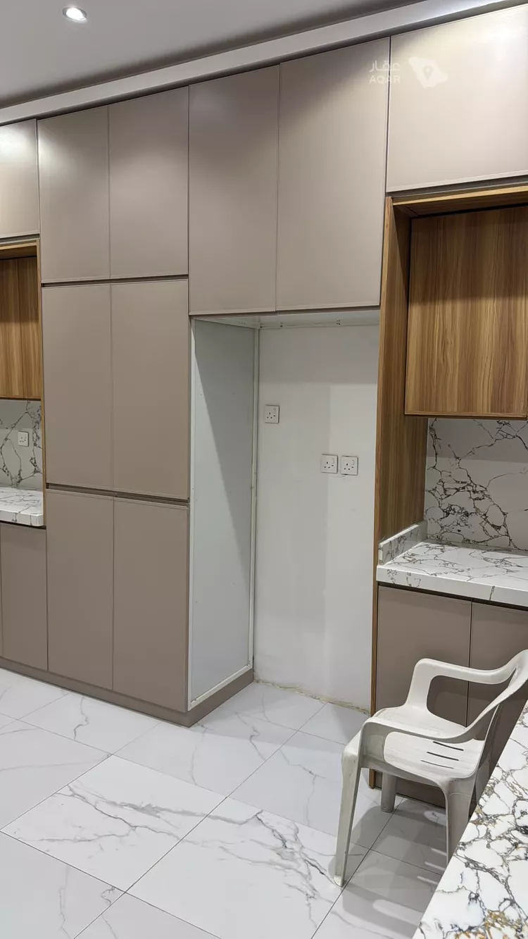 Floor for Rent in Riyadh Al Masif 18