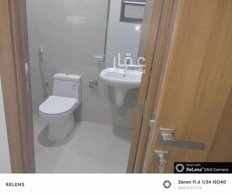 فيلا للإيجار في شارع عمر بن جميع ، حي مطار الملك خالد الدولي ، الرياض ، منطقة الرياض صورة 4