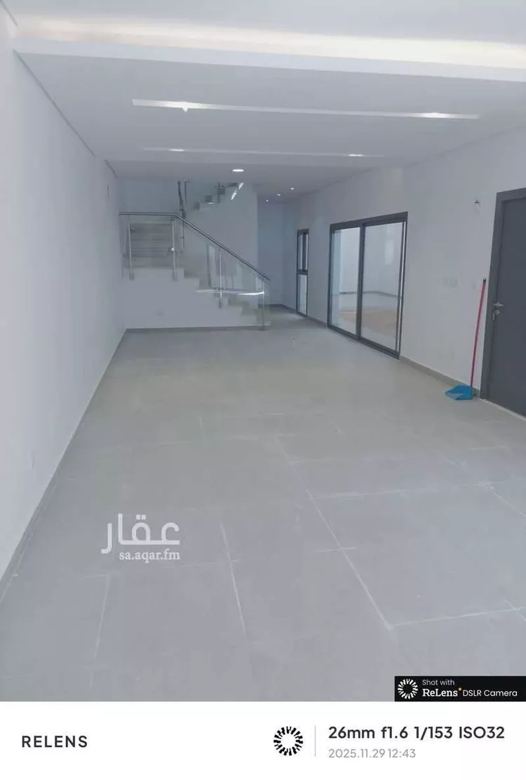 فيلا للإيجار في شارع عمر بن جميع ، حي مطار الملك خالد الدولي ، الرياض ، منطقة الرياض صورة 2