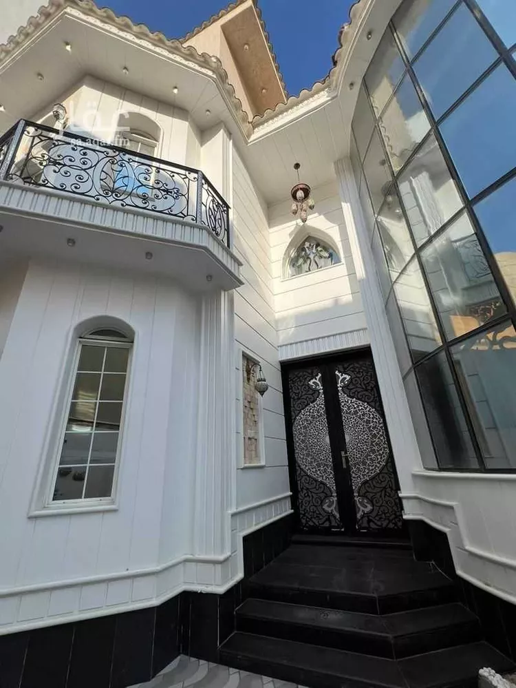 فيلا للبيع في شارع مروان الهمداني, حي الشرقية, مدينة أبها, منطقة عسير صورة 5