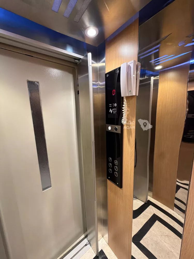 عمارة للبيع في شارع ابن الطرابلس, حي الصفاء, مدينة جدة, منطقة مكة المكرمة 11