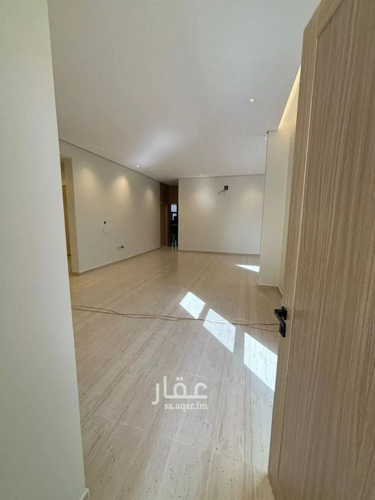 دور للبيع في شارع الحبيج, حي الملز, مدينة الرياض, منطقة الرياض صورة 3