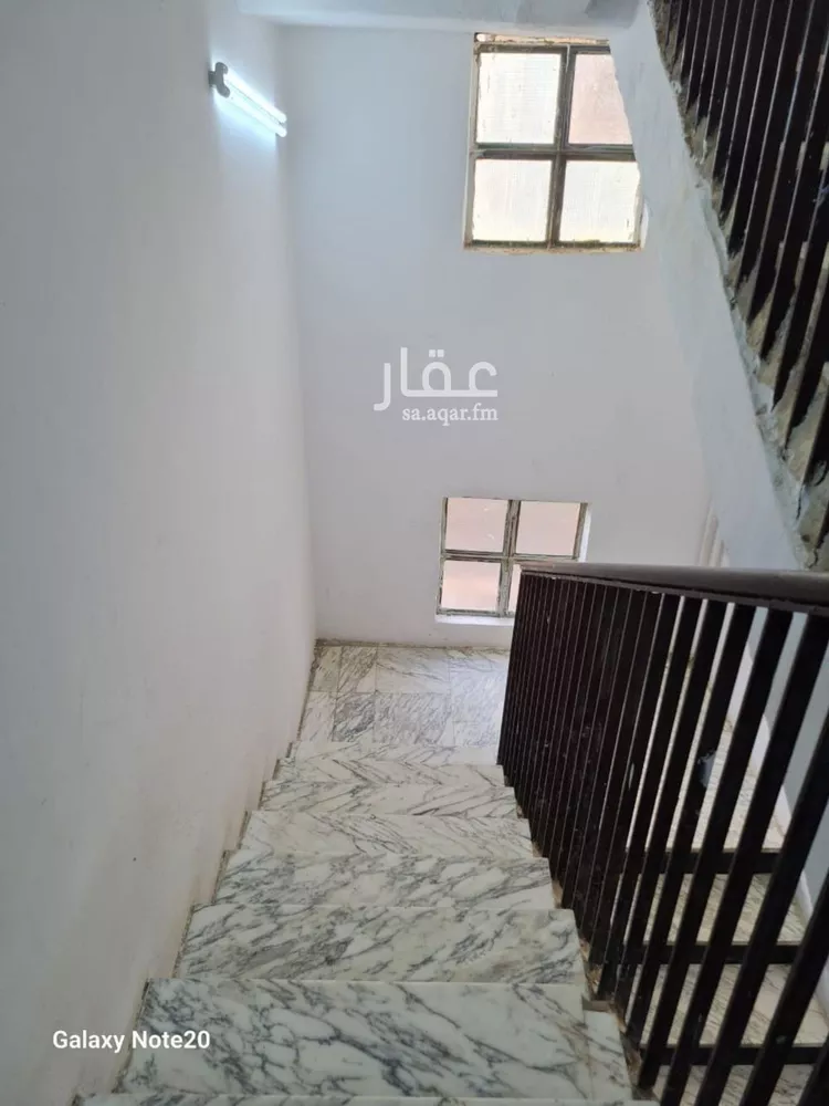 عمارة للبيع في شارع هدية بن خالد, حي أم سليم, مدينة الرياض, منطقة الرياض صورة 2