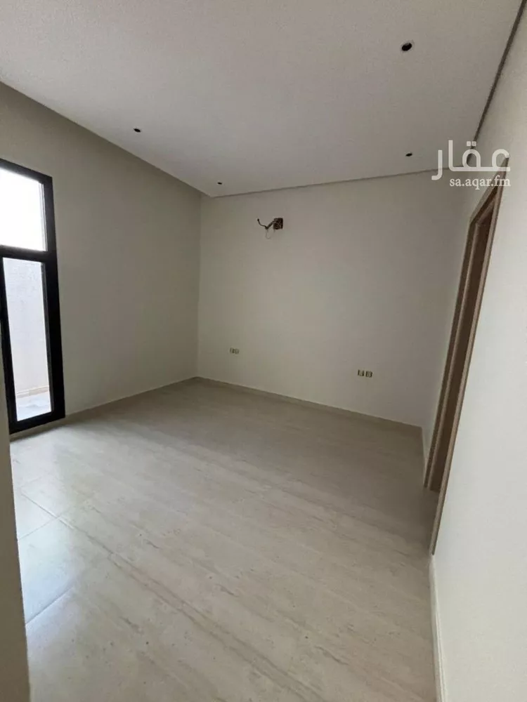 دور للبيع في شارع الحبيج, حي الملز, مدينة الرياض, منطقة الرياض صورة 4