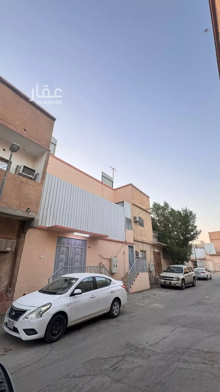 عمارة للبيع في شارع الدوح, حي الجرادية, مدينة الرياض, منطقة الرياض صورة 2