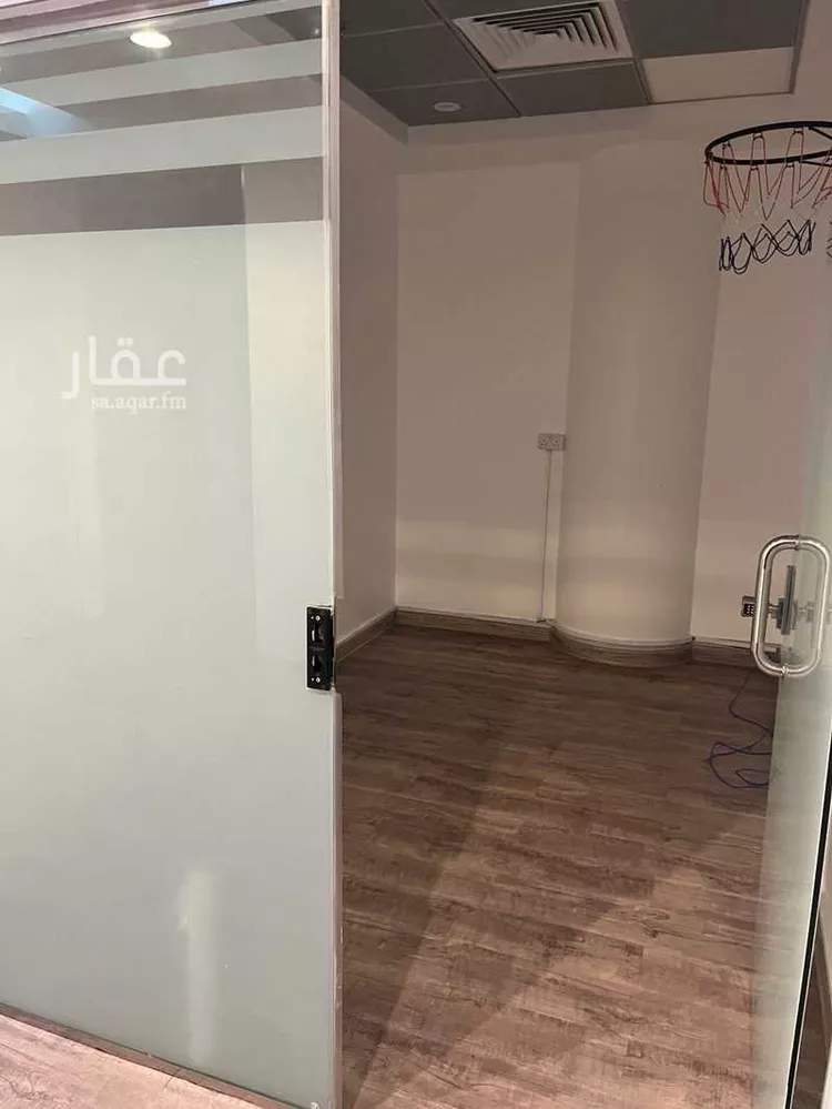 مكتب تجاري للإيجار في شارع الامير سلطان, حي الخالدية, مدينة جدة, منطقة مكة المكرمة صورة 5