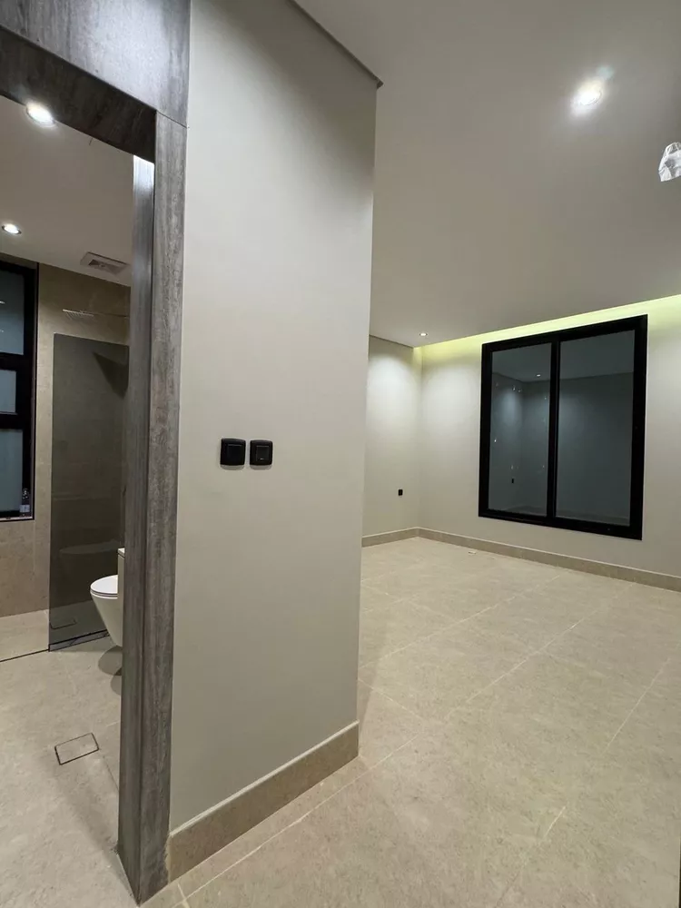 شقة للبيع في حي الحمراء, مدينة الخبر, المنطقة الشرقية 8