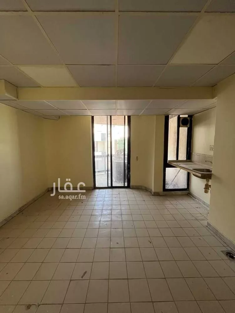 عمارة للبيع في شارع عثمان بن عفان, حي الشرفية, مدينة جدة, منطقة مكة المكرمة