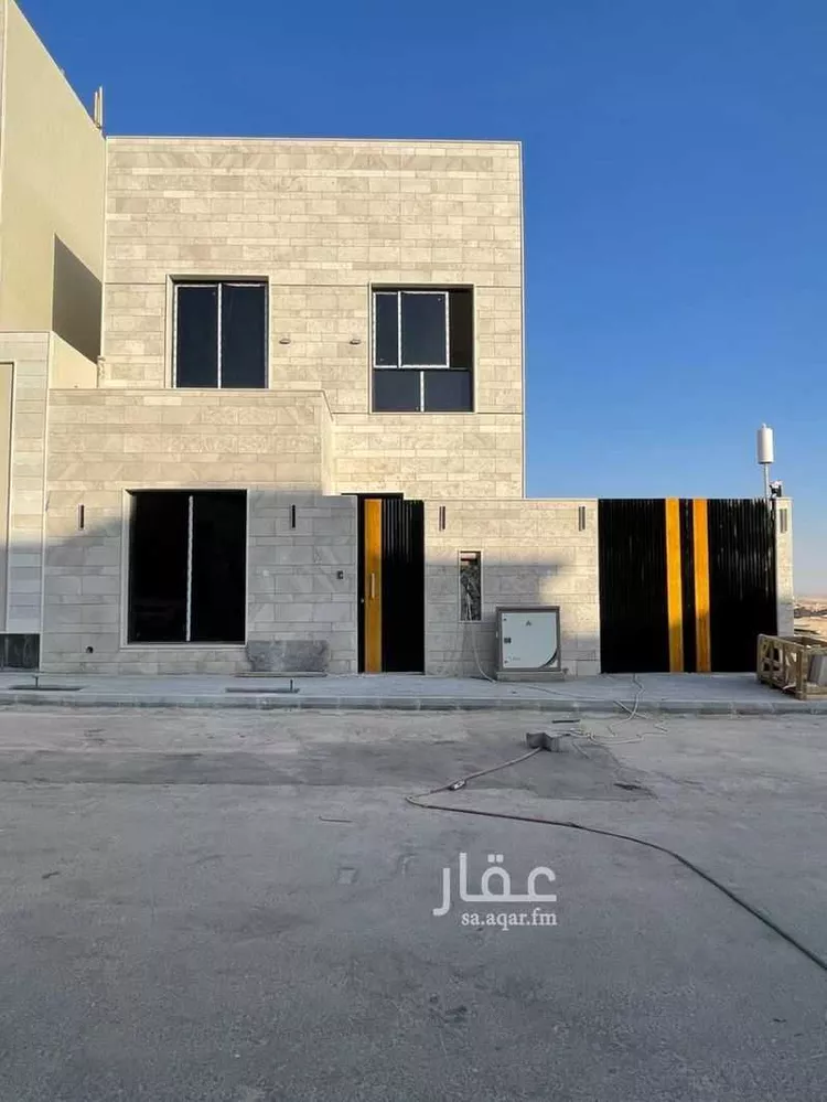 فيلا للبيع في شارع أبي عبدالله محمد بن أيوب, حي المهدية, مدينة الرياض, منطقة الرياض 1 صورة