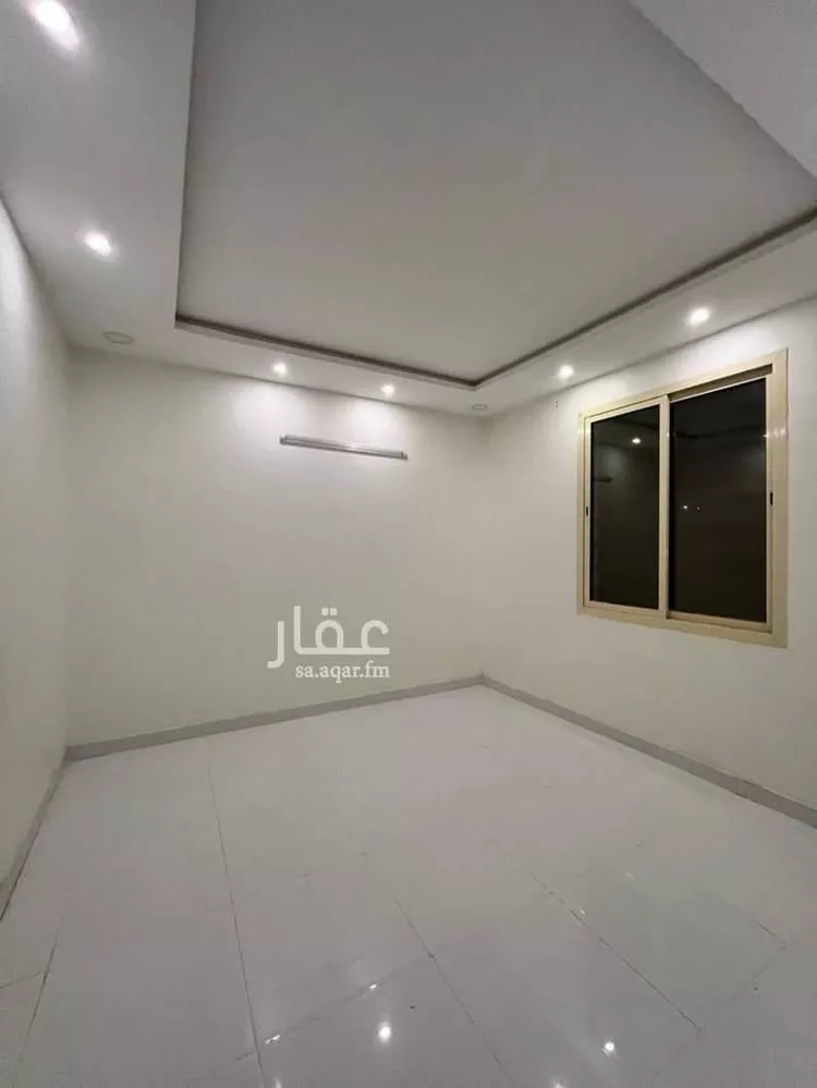 فيلا للبيع في شارع أبي جعفر المسلمي, حي المهدية, مدينة الرياض, منطقة الرياض صورة 2