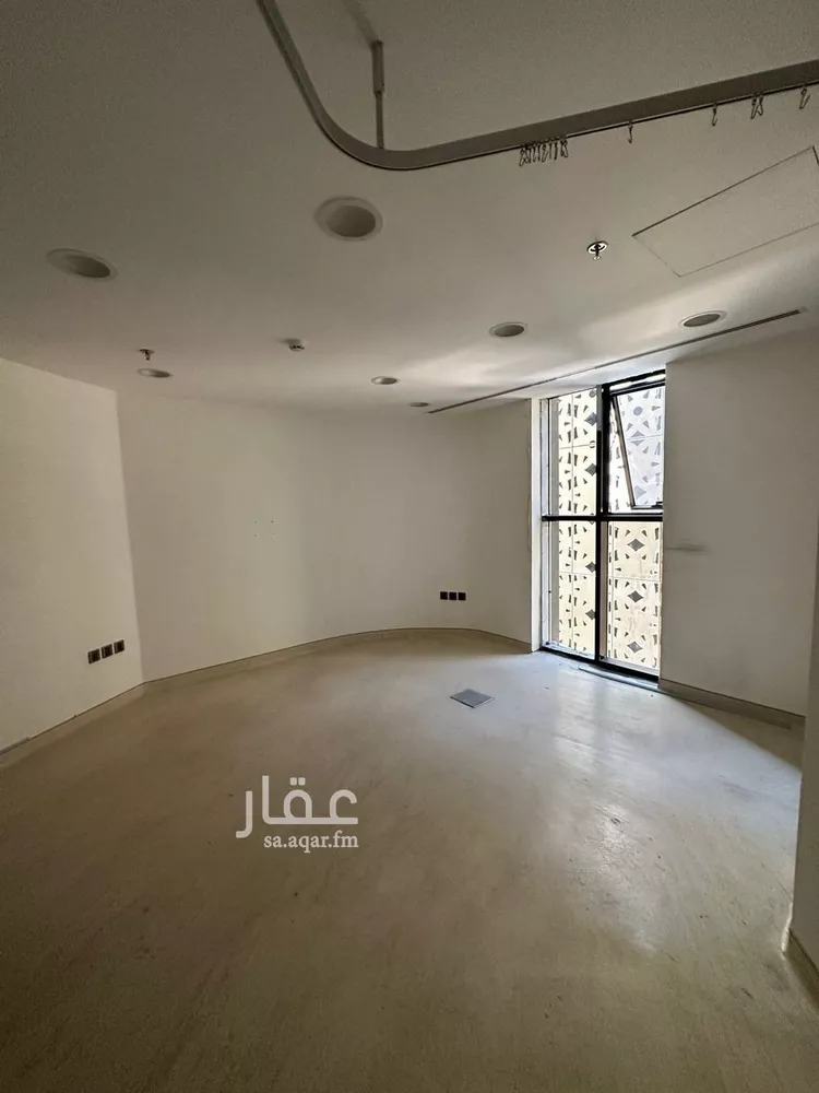 مكتب تجاري للإيجار في شارع الامير عبدالعزيز بن مساعد بن جلوي, حي العليا, مدينة الرياض, منطقة الرياض صورة 5