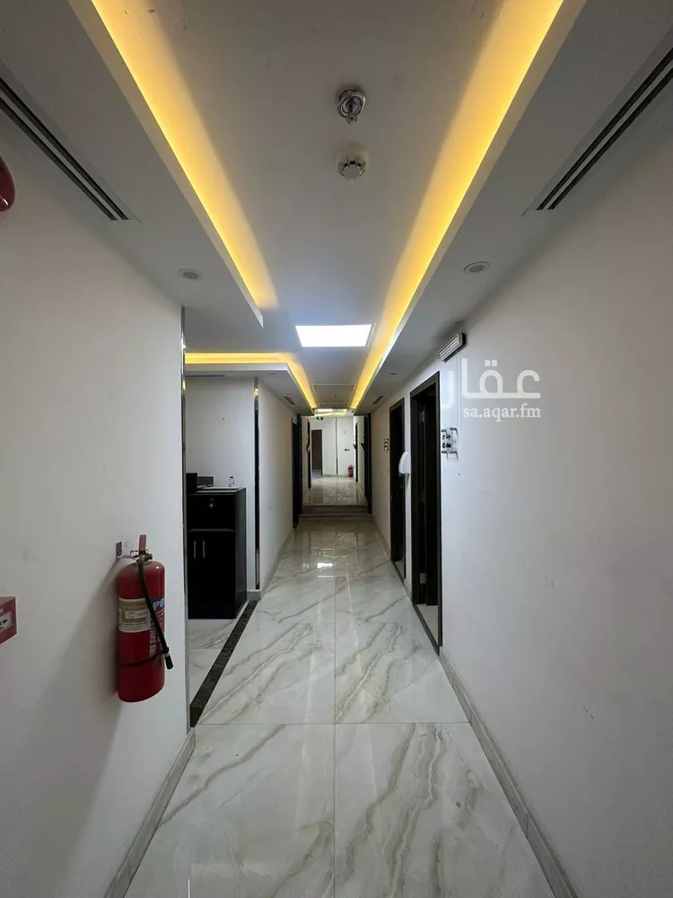 مكتب تجاري للإيجار في شارع الامير عبدالعزيز بن مساعد بن جلوي, حي العليا, مدينة الرياض, منطقة الرياض صورة 3