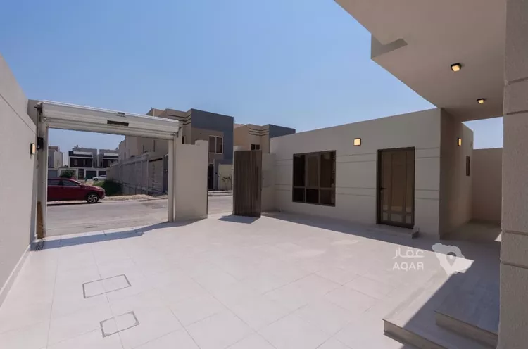 Villa for Sale in Al Khobar Al Amwaj 17