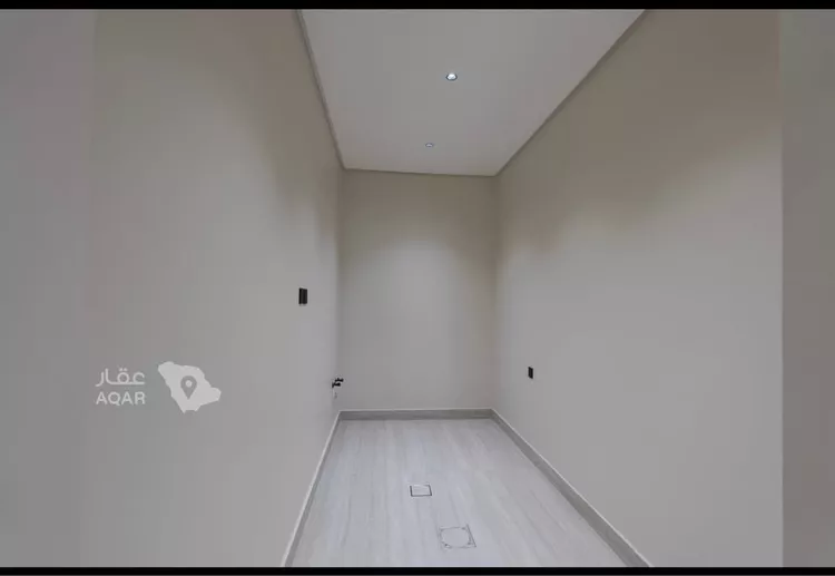 Villa for Sale in Al Khobar Al Amwaj 13