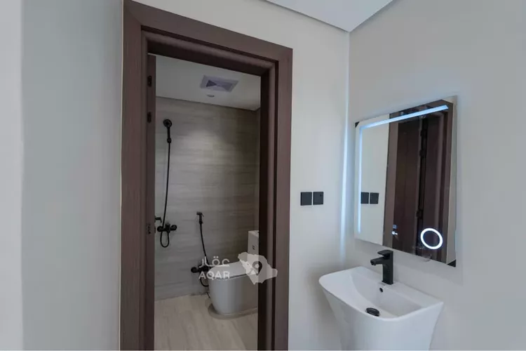 Villa for Sale in Al Khobar Al Amwaj 8