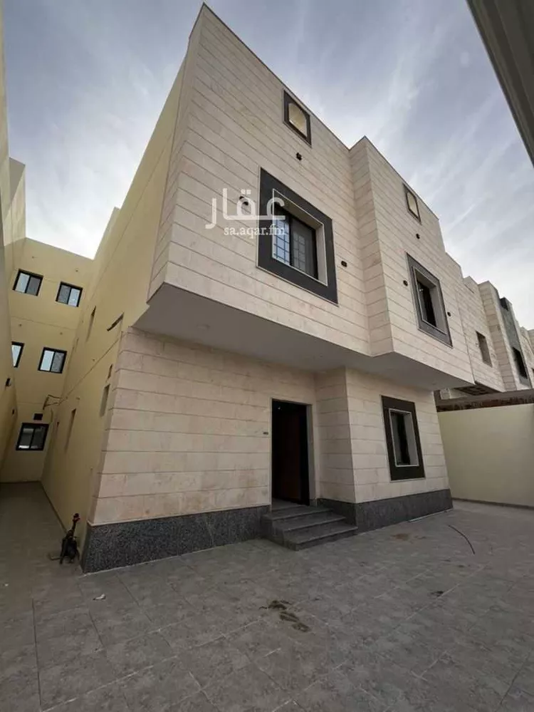فيلا للبيع في شارع العز بن عبدالسلام, حي الصالحية, مدينة جدة, منطقة مكة المكرمة صورة 2