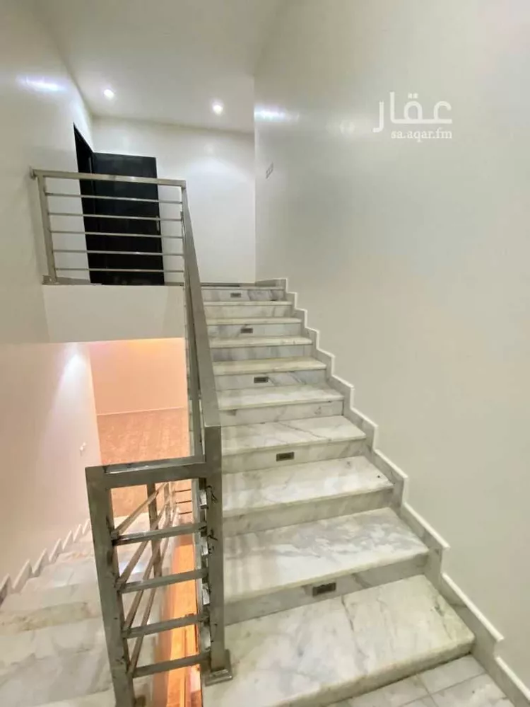 فيلا للبيع في شارع جبل المدار ، حي العزيزية ، الرياض ، منطقة الرياض 26