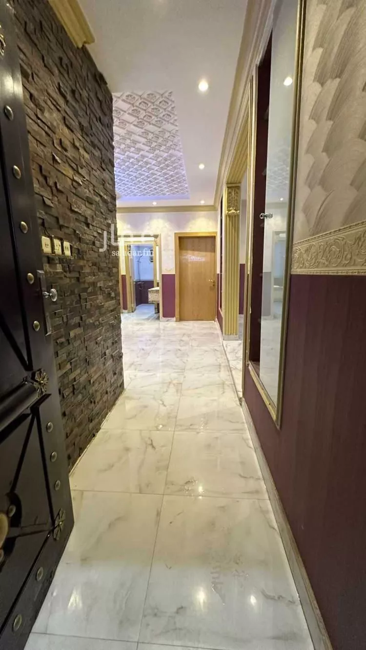 فيلا للبيع في شارع رقم 32, حي العزيزية, مدينة الرياض, منطقة الرياض 6