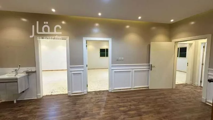 فيلا للبيع في شارع رقم 32, حي العزيزية, مدينة الرياض, منطقة الرياض