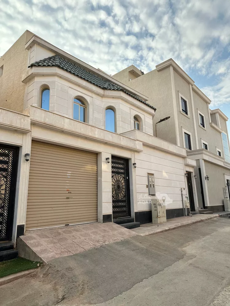 فيلا للبيع في شارع رقم 329, حي المونسية, مدينة الرياض, منطقة الرياض صورة 2