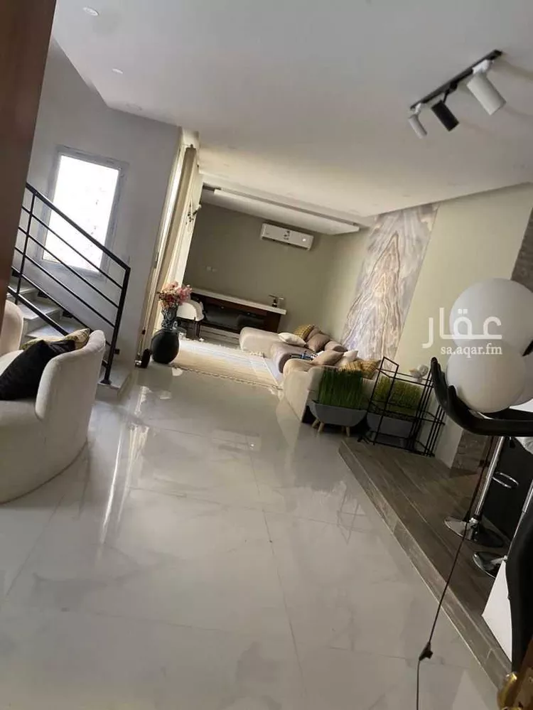 فيلا للإيجار في شارع البرجسيات ، حي الجنادرية ، الرياض ، منطقة الرياض صورة 2