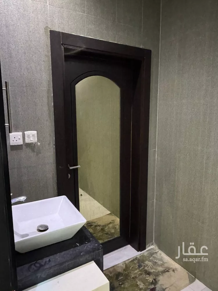 غرفة للإيجار في شارع بهاء الدين زهير ، حي المهدية ، الرياض ، منطقة الرياض 8