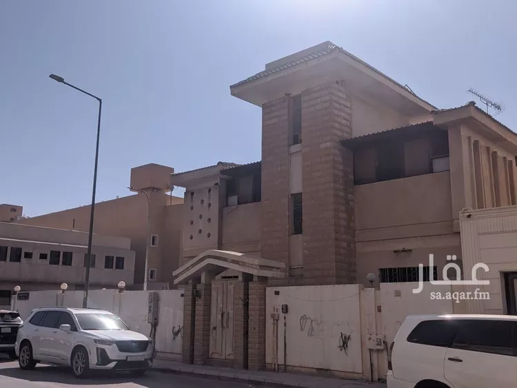 فيلا للبيع في شارع نفيع بن المعلي, حي الملز, مدينة الرياض, منطقة الرياض صورة 2