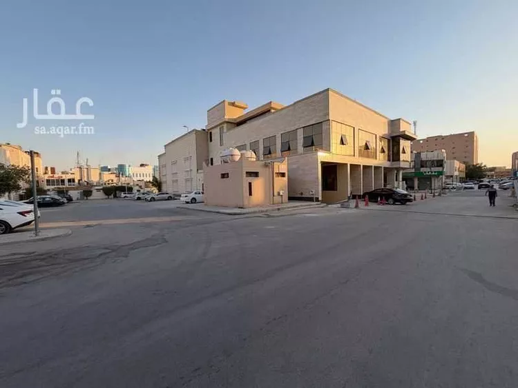 مكتب تجاري للإيجار في شارع المتنبي, حي الملز, مدينة الرياض, منطقة الرياض صورة 3