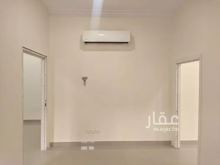 مكتب تجاري للإيجار في شارع المتنبي, حي الملز, مدينة الرياض, منطقة الرياض