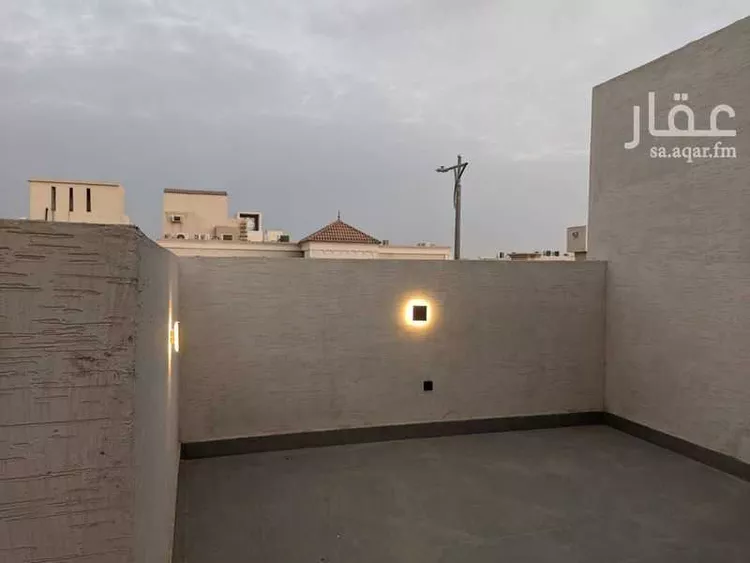 Floor for Rent in Riyadh Al Arid 6