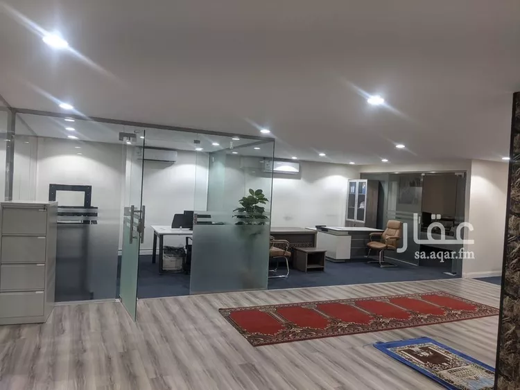 مكتب تجاري للإيجار في شارع طلحة بن مالك, حي الملز, مدينة الرياض, منطقة الرياض صورة 2