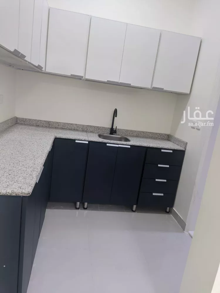 مكتب تجاري للإيجار في شارع المتنبي, حي الملز, مدينة الرياض, منطقة الرياض صورة 4