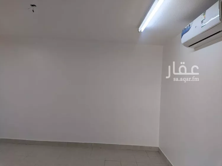 فيلا للإيجار في شارع الخرمه, حي الورود, مدينة الرياض, منطقة الرياض صورة 3