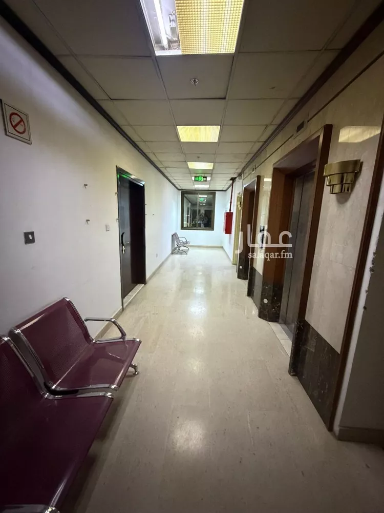 مكتب تجاري للإيجار في شارع الجامعة, حي الملز, مدينة الرياض, منطقة الرياض صورة 5