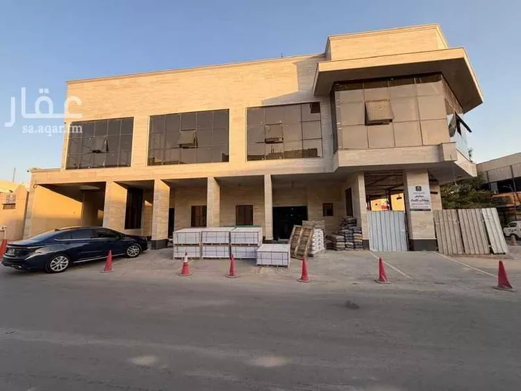 Commercial Office for Rent in Riyadh Al Malaz صورة 2