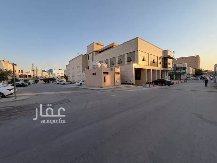 Commercial Office for Rent in Riyadh Al Malaz صورة 3