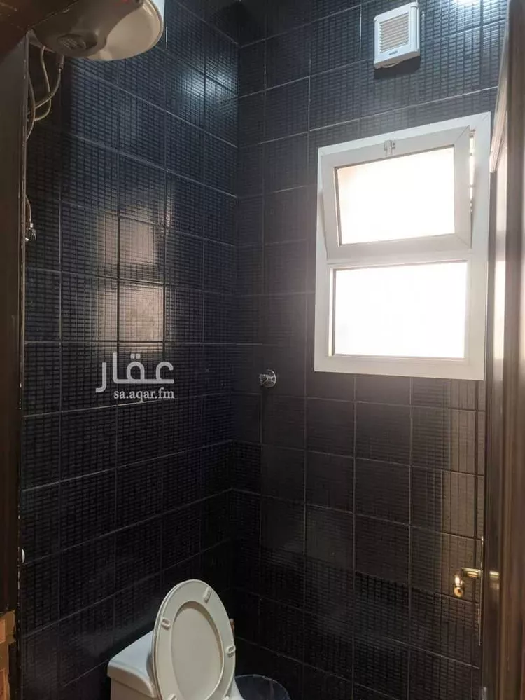 Commercial Office for Rent in Riyadh Al Malaz صورة 4