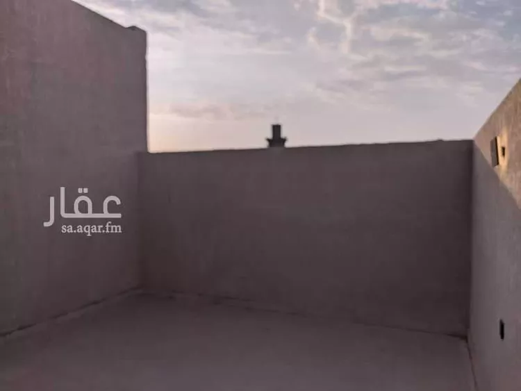 Floor for Rent in Riyadh Al Arid ุตูุฑุฉ 2