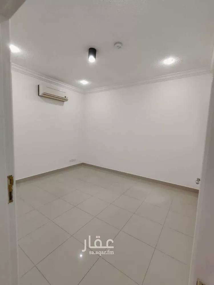 مكتب تجاري للإيجار في شارع آدم بن ربيعة, حي الملز, مدينة الرياض, منطقة الرياض صورة 3