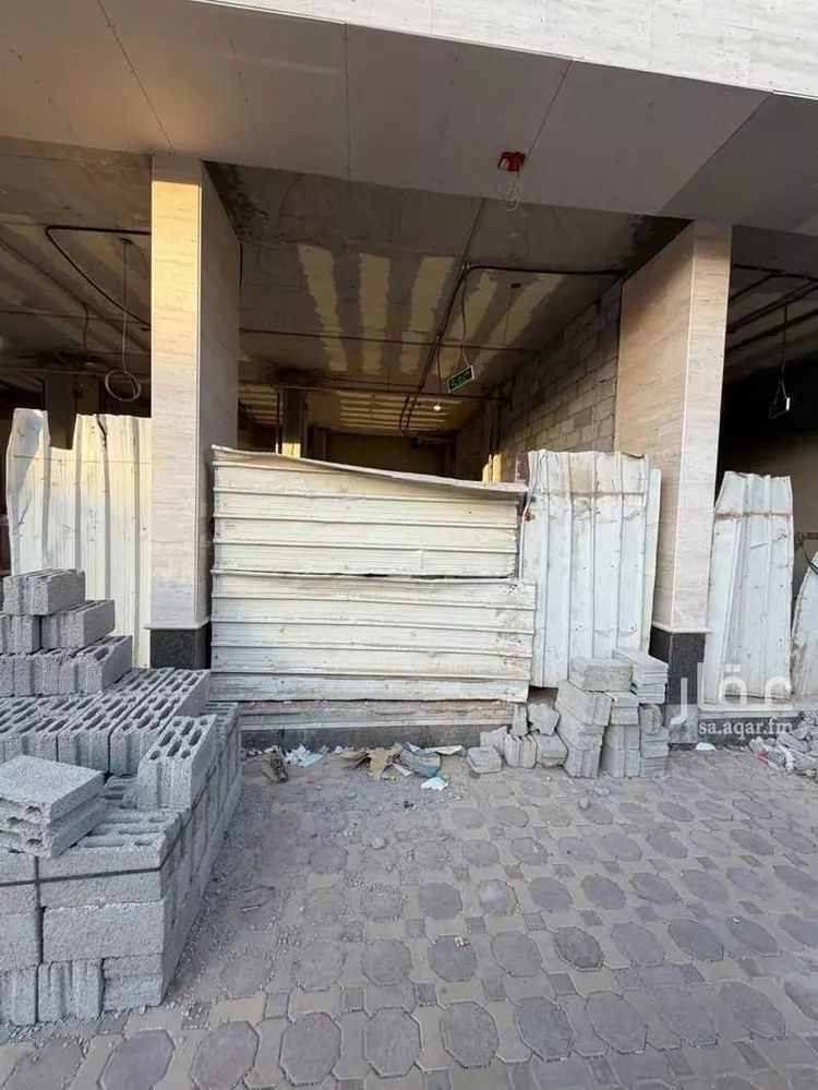محل للإيجار في شارع المتنبي, حي الملز, مدينة الرياض, منطقة الرياض صورة 2